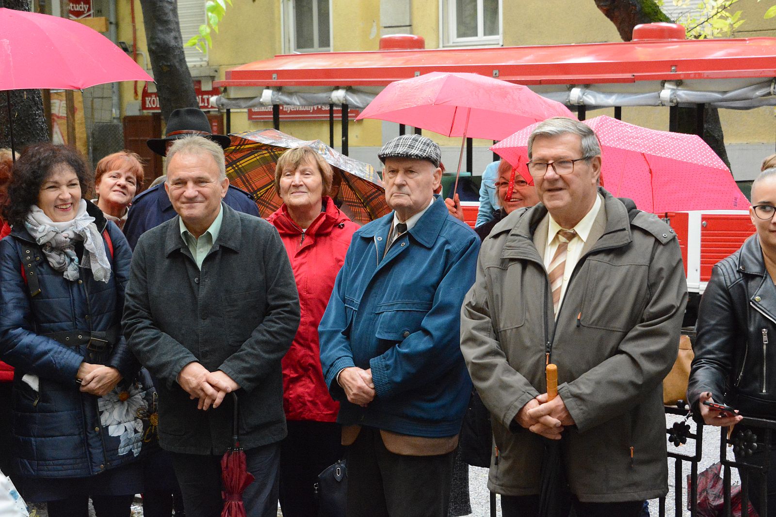 Aki elültette a gyermekek lelkében a zenét – Eszti néni 100+1